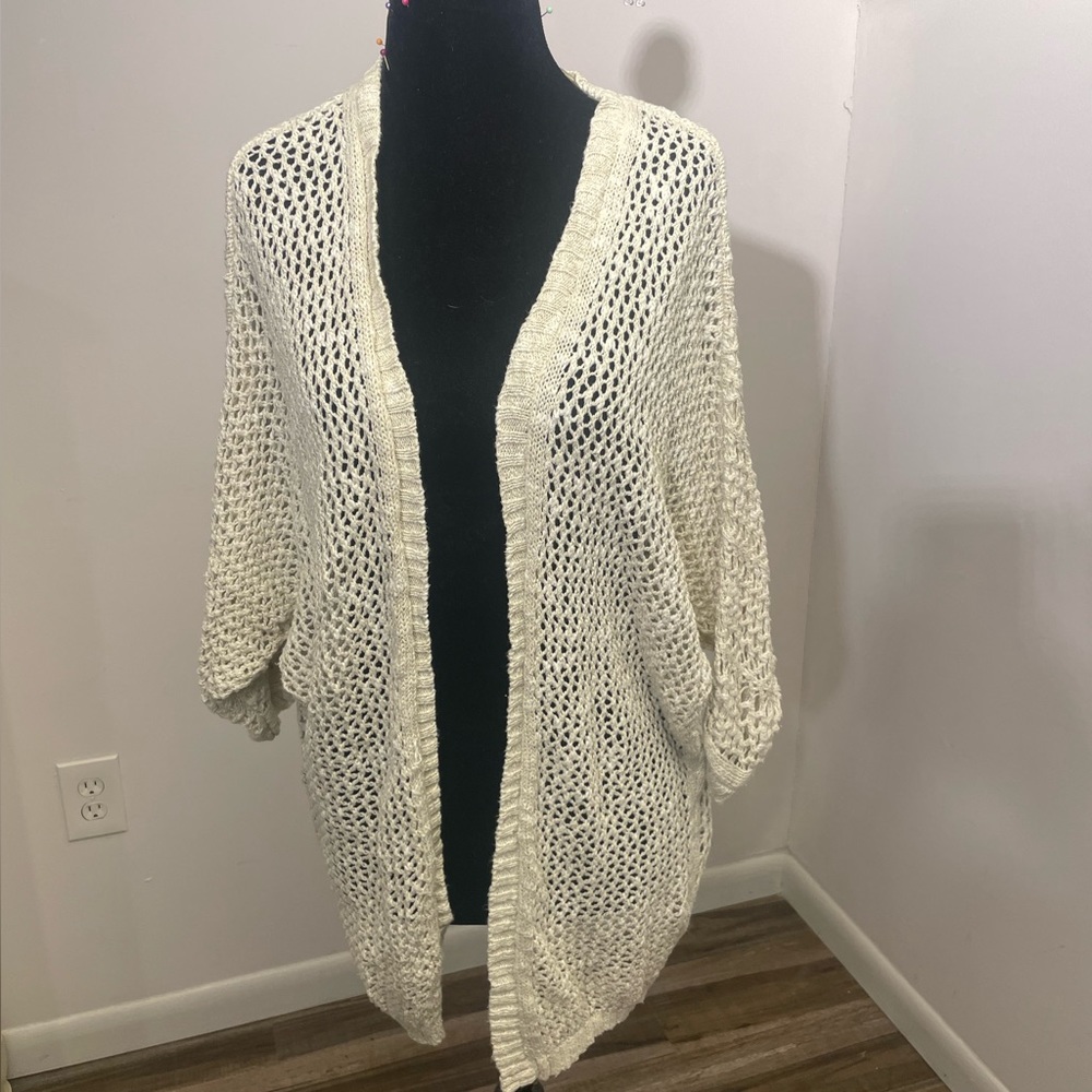 Charming Charlie white knitted cardigan/sweater